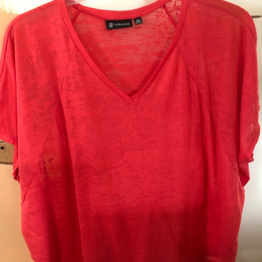 Red Versona top